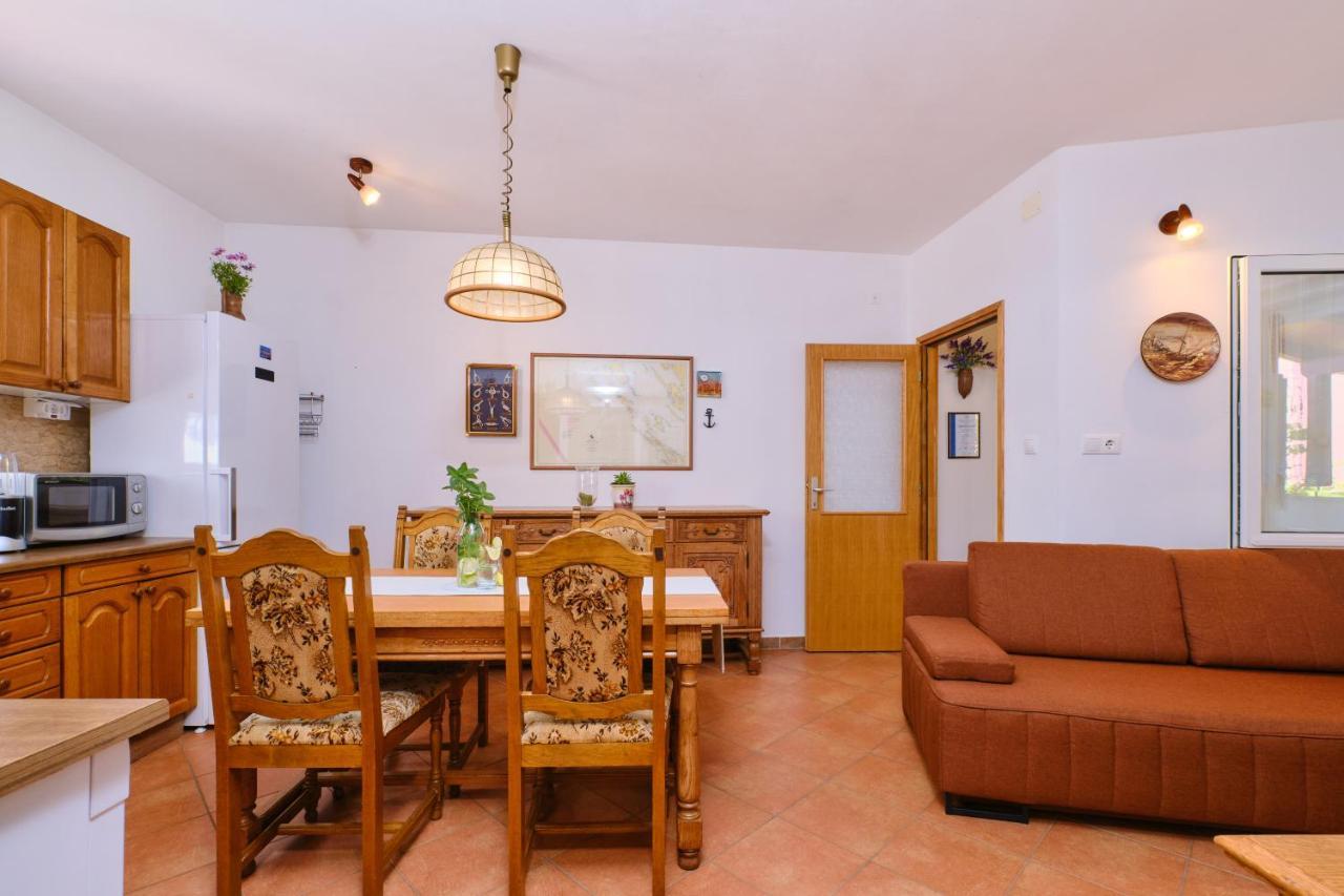 Apartments Antares Mali Lošinj Exteriér fotografie