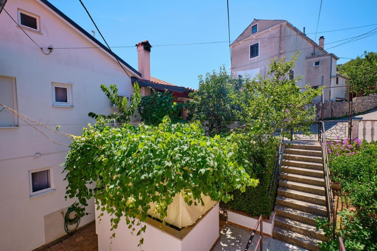 Apartments Antares Mali Lošinj Exteriér fotografie